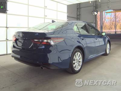 2024 Toyota Camry LE - zdjęcie 4 z 23 - miniatura