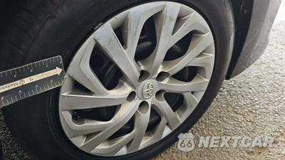 2018 Toyota Corolla LE Sedan - zdjęcie 25 z 61 - miniatura