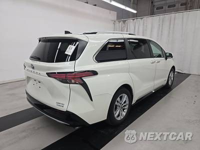 2021 Toyota Sienna Limited 7-Passenger 120.5" WB - zdjęcie 4 z 22 - miniatura