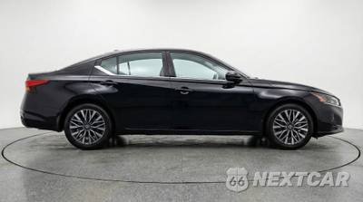 2025 Nissan Altima SV - zdjęcie 8 z 12 - miniatura