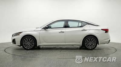 2025 Nissan Altima SV - zdjęcie 4 z 12 - miniatura