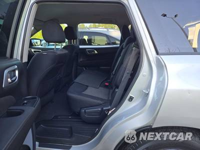 2017 Nissan Pathfinder S - zdjęcie 13 z 47 - miniatura