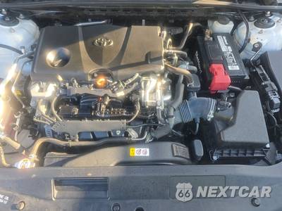 2018 Toyota Camry SE - zdjęcie 15 z 18 - miniatura