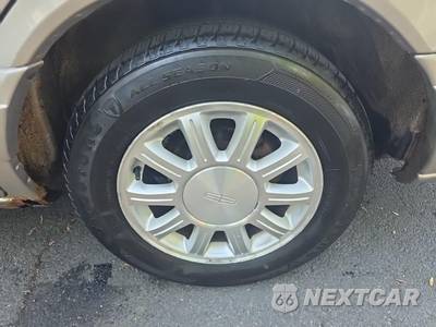 2001 Lincoln Continental - zdjęcie 11 z 33 - miniatura