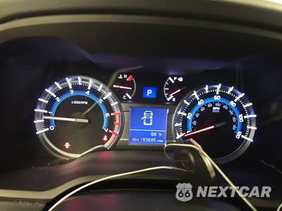 2015 Toyota 4Runner SR5 - zdjęcie 12 z 19 - miniatura