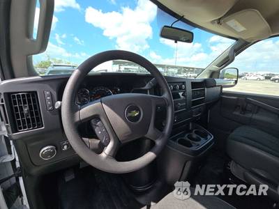 2025 Chevrolet Express 2500 Cargo Van 1WT 135.0" WB - zdjęcie 10 z 26 - miniatura