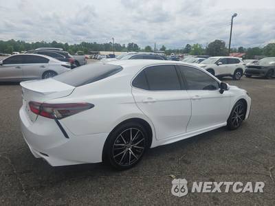 2023 Toyota Camry SE - zdjęcie 4 z 20 - miniatura