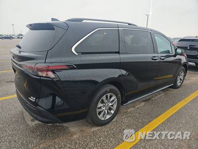 2024 Toyota Sienna XLE 8-Passenger 120.5" WB - zdjęcie 4 z 18 - miniatura