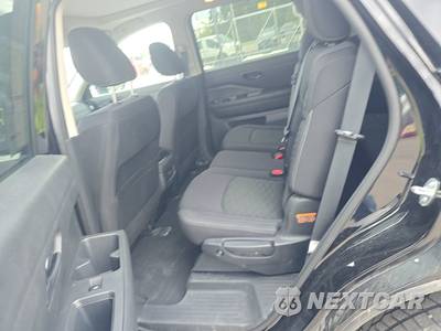 2024 Nissan Pathfinder SV - zdjęcie 13 z 20 - miniatura