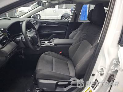 2026 Toyota Camry LE - zdjęcie 7 z 20 - miniatura