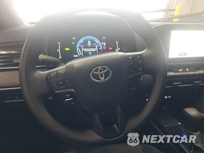 2025 Toyota Camry LE - zdjęcie 10 z 21 - miniatura