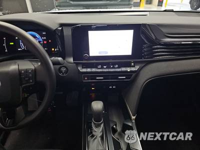 2026 Toyota Camry LE - zdjęcie 11 z 20 - miniatura