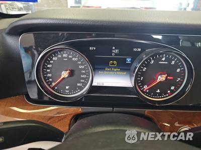 2018 Mercedes-Benz E 300 Sedan - zdjęcie 12 z 21 - miniatura