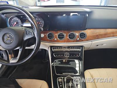 2018 Mercedes-Benz E 300 Sedan - zdjęcie 11 z 21 - miniatura