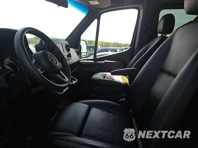 2021 Mercedes-Benz Sprinter 2500 Passenger Van High Roof 144.0" WB - zdjęcie 7 z 23 - miniatura