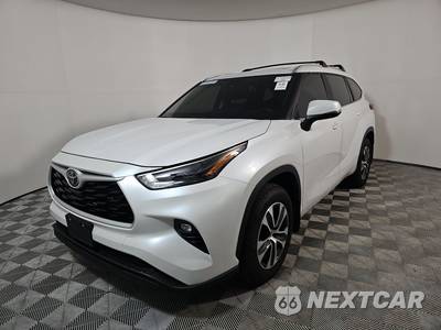 2024 Toyota Highlander XLE