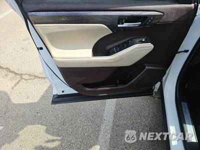 2020 Toyota Highlander Limited - zdjęcie 9 z 38 - miniatura