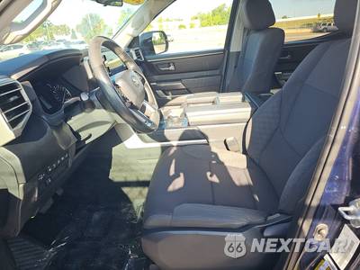 2022 Toyota Tundra SR5 Crew Cab Short Bed - zdjęcie 7 z 17 - miniatura