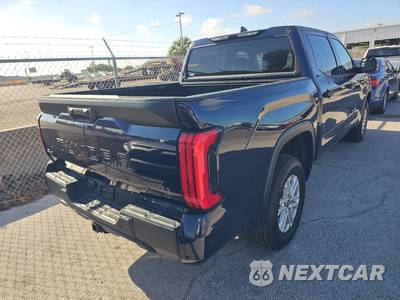 2022 Toyota Tundra SR5 Crew Cab Short Bed - zdjęcie 4 z 17 - miniatura