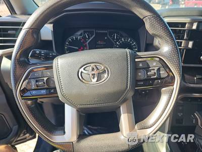 2022 Toyota Tundra SR5 Crew Cab Short Bed - zdjęcie 10 z 17 - miniatura