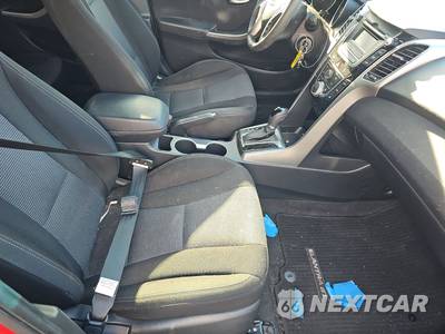 2014 Hyundai Elantra GT Hatchback - zdjęcie 8 z 17 - miniatura