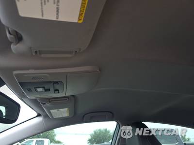 2024 Toyota Camry SE - zdjęcie 17 z 44 - miniatura