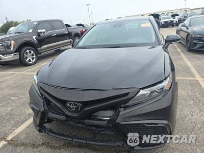 2024 Toyota Camry SE - zdjęcie 2 z 44 - miniatura