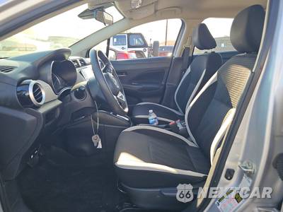 2021 Nissan Versa SV - zdjęcie 7 z 26 - miniatura