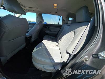 2023 Toyota Highlander XLE - zdjęcie 13 z 27 - miniatura