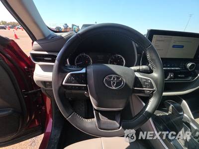 2023 Toyota Highlander XLE - zdjęcie 10 z 35 - miniatura