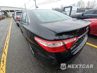2017 Toyota Camry SE - zdjęcie 6 z 35 - miniatura
