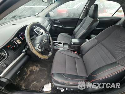 2017 Toyota Camry SE - zdjęcie 7 z 35 - miniatura