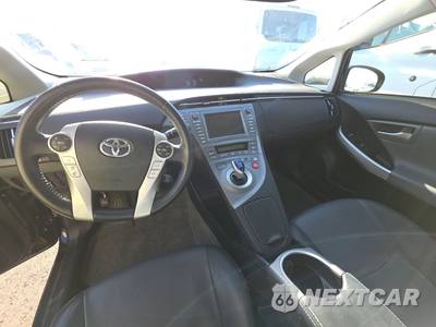 2015 Toyota Prius Five - zdjęcie 11 z 29 - miniatura