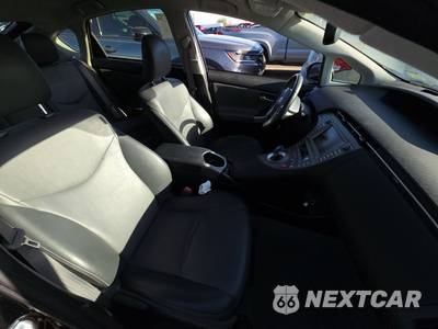 2015 Toyota Prius Five - zdjęcie 8 z 29 - miniatura