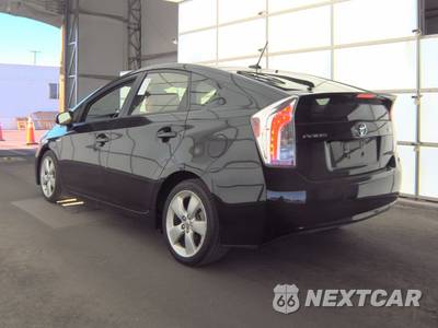 2015 Toyota Prius Five - zdjęcie 6 z 29 - miniatura