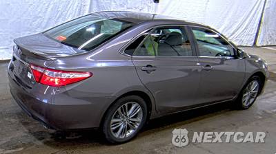 2017 Toyota Camry SE - zdjęcie 4 z 49 - miniatura