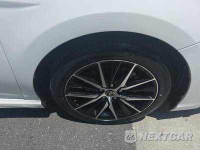 2022 Toyota Camry SE - zdjęcie 9 z 21 - miniatura