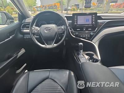 2022 Toyota Camry SE - zdjęcie 14 z 21 - miniatura