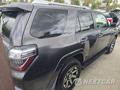 2014 Toyota 4Runner SR5 Premium - zdjęcie 4 z 26 - miniatura