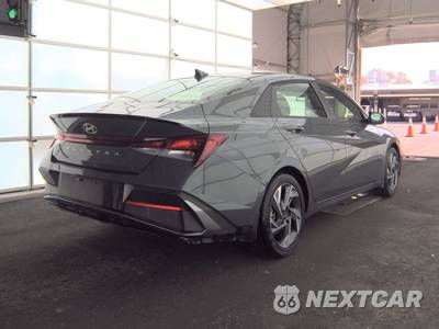 2025 Hyundai Elantra SEL Sport - zdjęcie 4 z 21 - miniatura