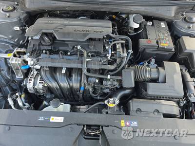2025 Hyundai Elantra SEL Sport - zdjęcie 7 z 21 - miniatura