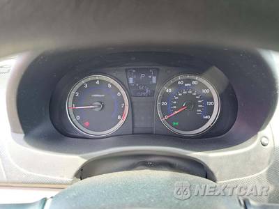 2016 Hyundai Accent SE Sedan - zdjęcie 9 z 12 - miniatura