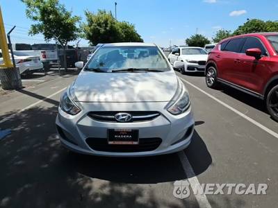 2016 Hyundai Accent SE Sedan - zdjęcie 2 z 12 - miniatura