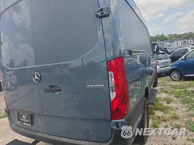 2019 Mercedes-Benz Sprinter 2500 Crew Van High Roof 144.0" WB - zdjęcie 4 z 23 - miniatura
