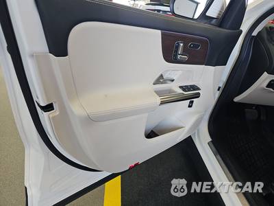 2023 Mercedes-Benz GLA 250 4MATIC - zdjęcie 9 z 22 - miniatura