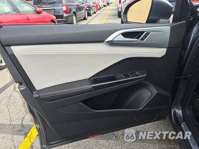 2025 Volkswagen Taos SE - zdjęcie 9 z 23 - miniatura