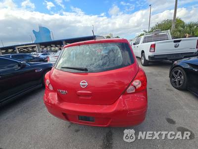 2012 Nissan Versa 1.8 S Hatchback - zdjęcie 5 z 18 - miniatura