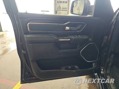 2022 Ram 1500 Laramie Crew Cab Short Bed - zdjęcie 9 z 27 - miniatura