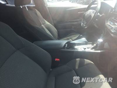 2019 Toyota C-HR XLE - zdjęcie 8 z 30 - miniatura