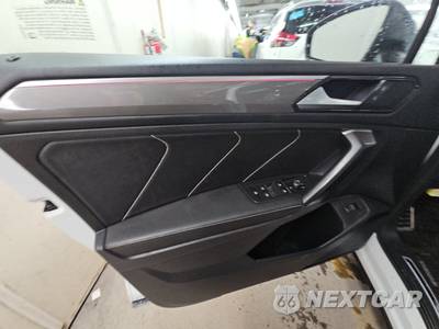 2022 Volkswagen Tiguan SE R-Line Black - zdjęcie 9 z 20 - miniatura